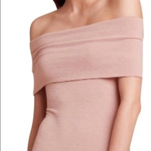 Artizia Wilfred Free blush off shoulder top